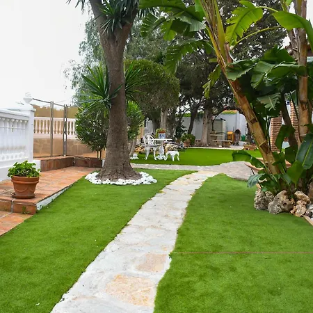 Villa La Encantada *
